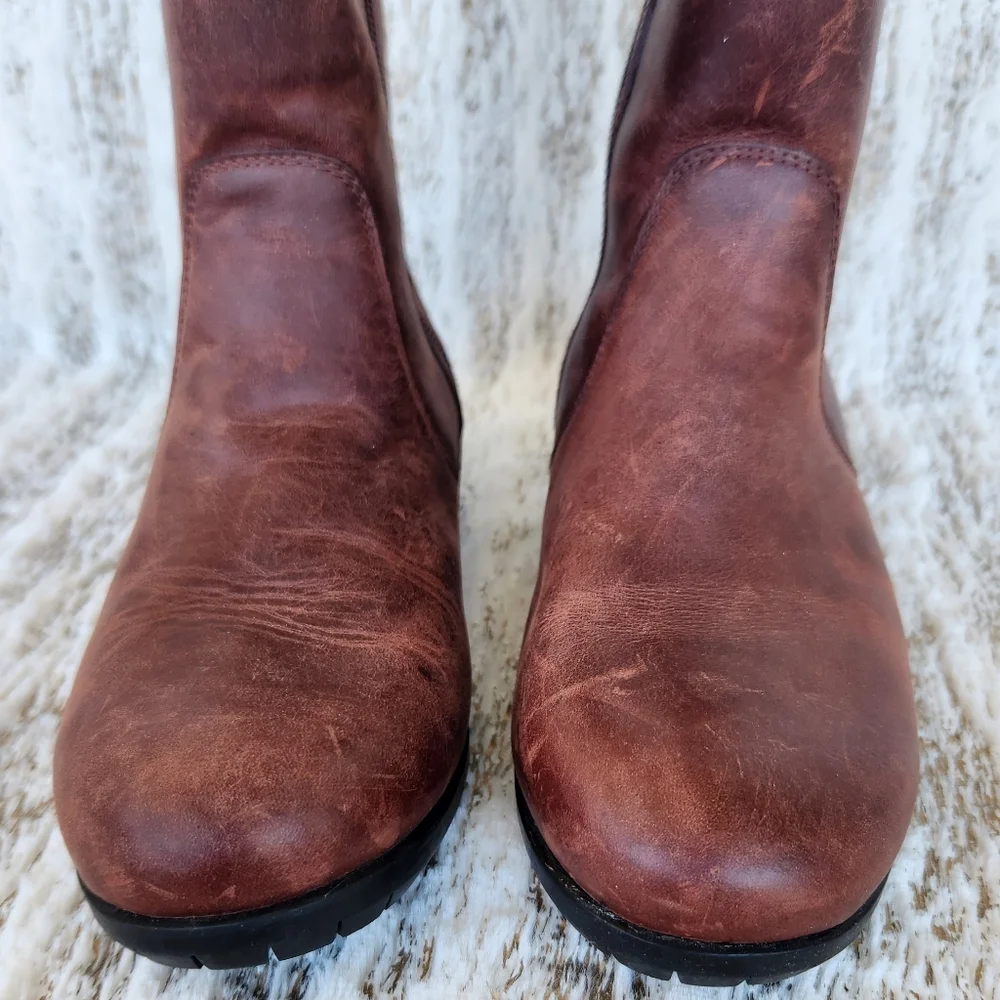 UGG Australia 'Burroughs' Waterproof Leather Boot Sherpa Brown Women's Size 6.5